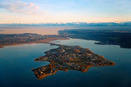Konstanz Regio Gemueseinsel Reichenau Alpenpanorama Luftperspektive / Copyright MTK Achim Mende